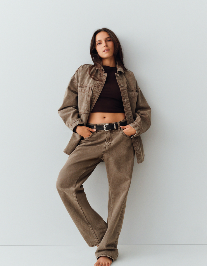 Shoppable Outfit Image